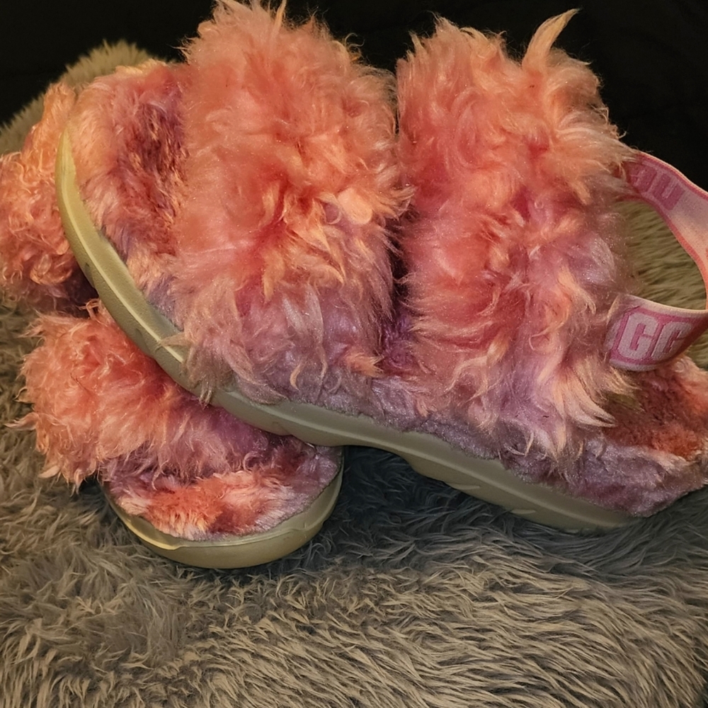 Ugg fluff sugar sandal **read description**
